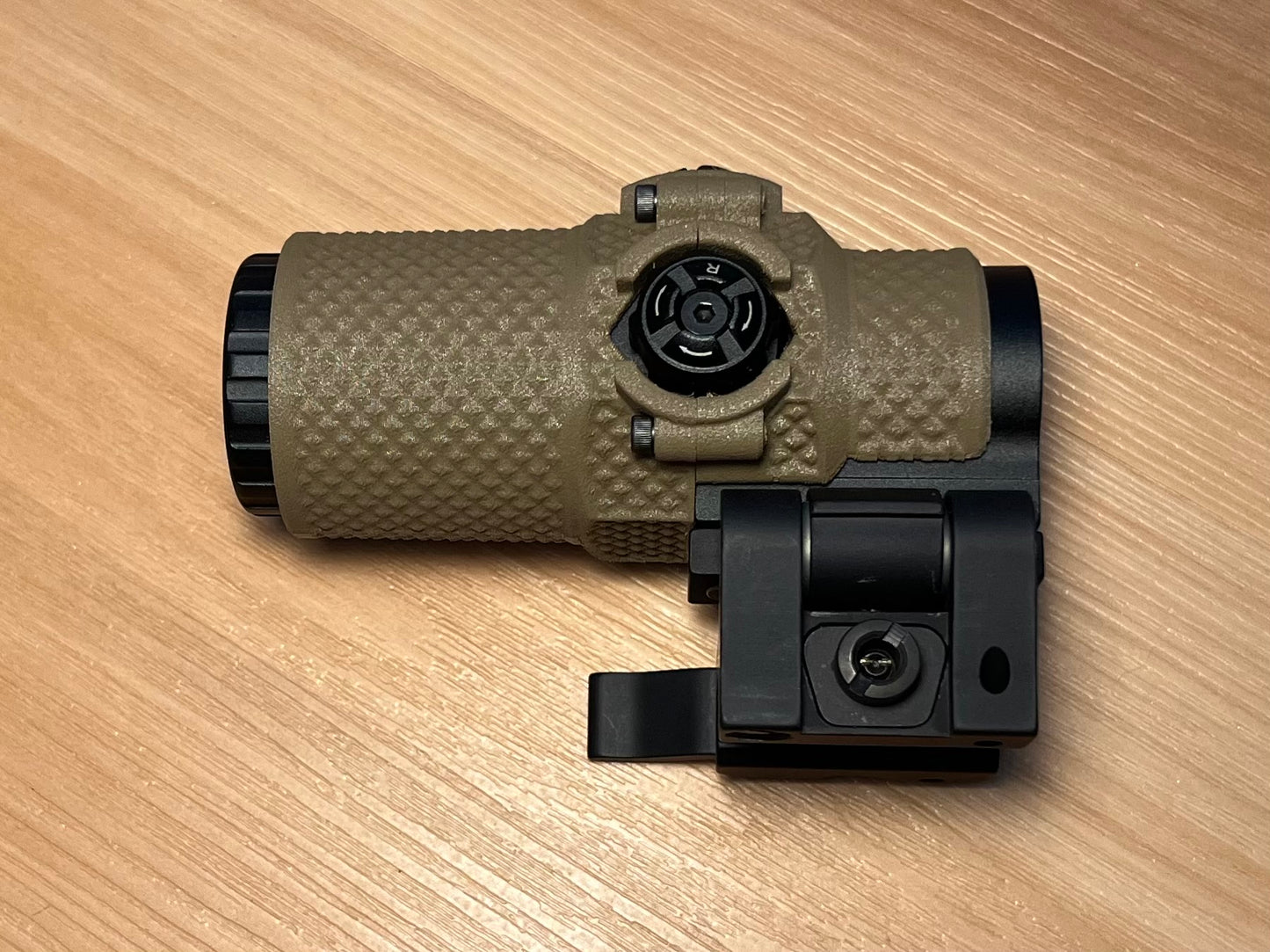 EOTech G33 Magnifier Armor