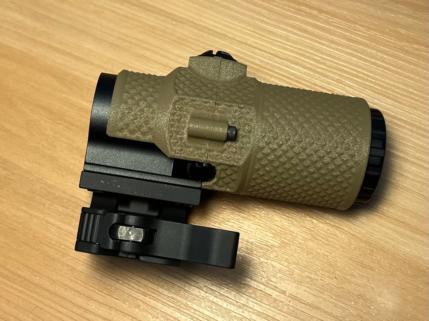 EOTech G33 Magnifier Armor